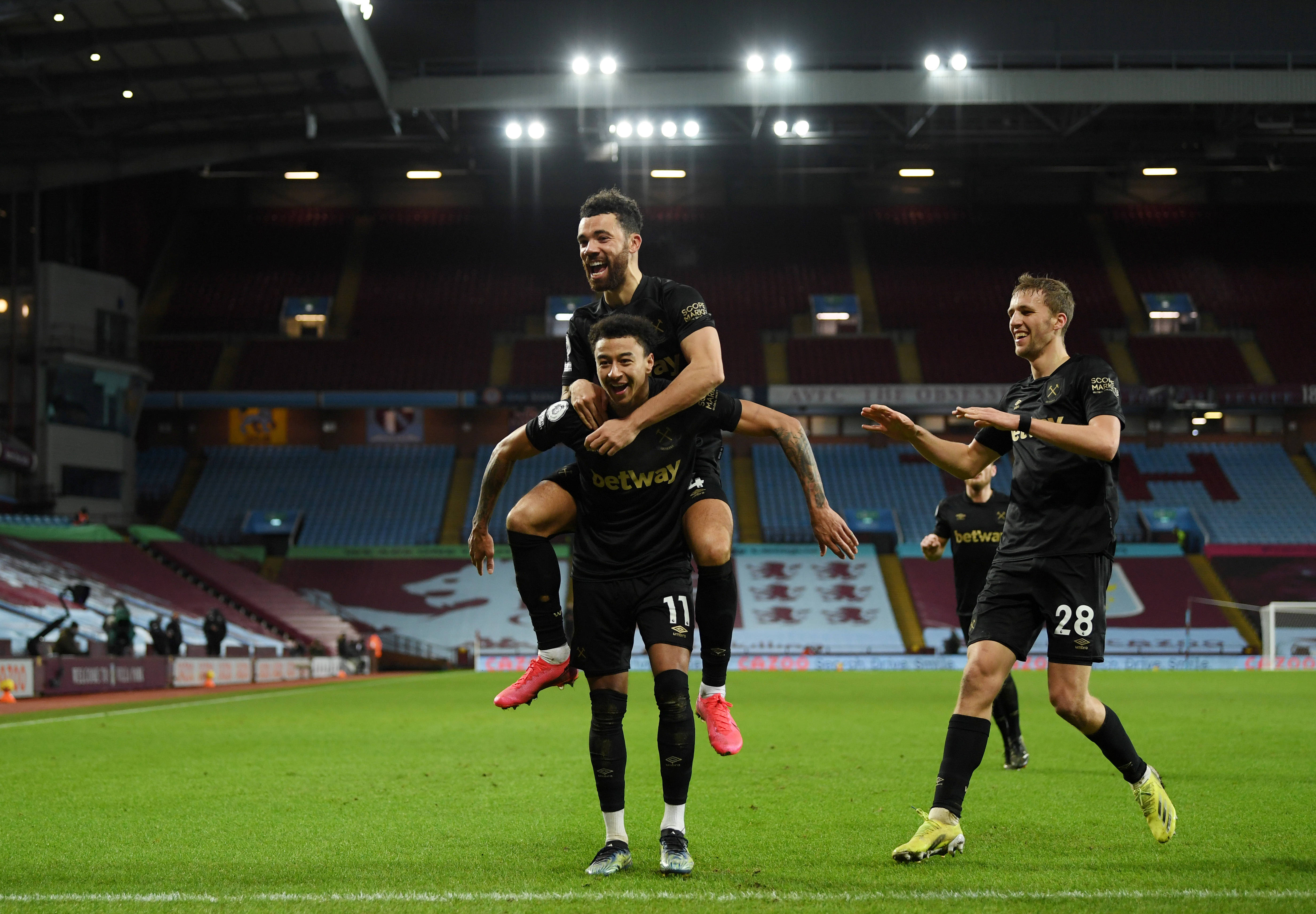 穆帅：我对结果极度失望，但对球队的成长和整体表现非常满意（穆帅：对结果极为失望，却对球队的成长与整体发挥十分满意）