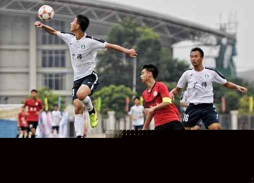 拜仁因球迷燃放烟火被罚，欧冠主场部分看台关闭（因球迷燃放烟花遭处罚，拜仁欧冠主场部分看台被封闭）