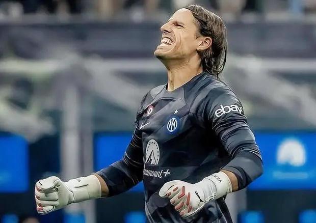 奥林匹亚科斯中场：皇马是世界最强球队之一，为我们感到自豪（奥林匹亚科斯中场称皇马位列世界顶尖，并为球队自豪）