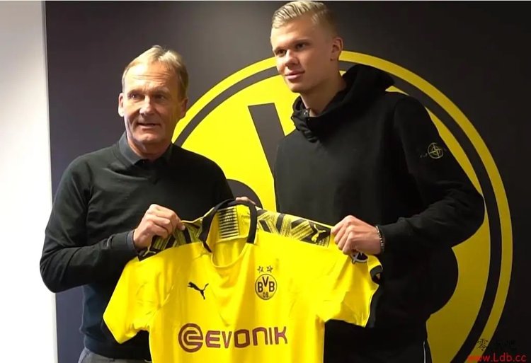 德转列苏格兰球员历史身价前10：罗伯逊8000万欧第1，小麦第2（德转公布苏格兰球员历史身价TOP10：罗伯逊8000万欧居首，小麦位列第二）