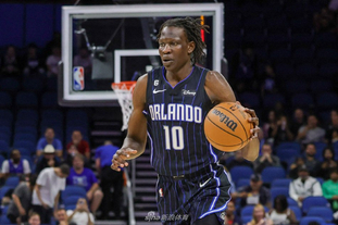 海港夺冠纪录片《不熄之红》即将播出，崇明五将出镜预告片（《不熄之红》即将播出：见证海港登顶，崇明五将现身预告）