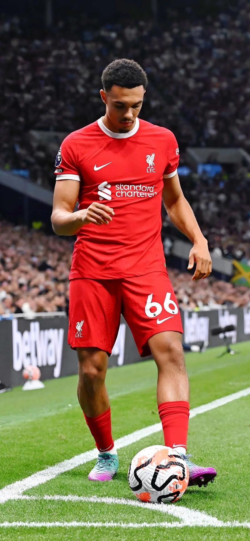 法尔克：拜仁对于帕续约越来越有信心，金钱并非关键因素（法尔克：拜仁对帕续约愈发乐观，金钱不是决定因素）