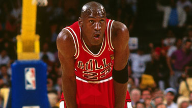 单场比赛4名效力英超球员进球，为荷兰国家队队史首次（荷兰国家队队史首次：单场四名英超球员建功）