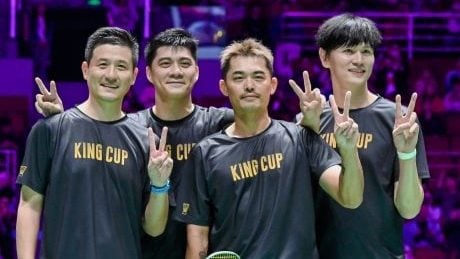 意媒：年薪300万欧的麦肯尼希望涨薪续约，但尤文不愿意接受（意媒：年薪300万欧的麦肯尼盼加薪续约，尤文不予同意）