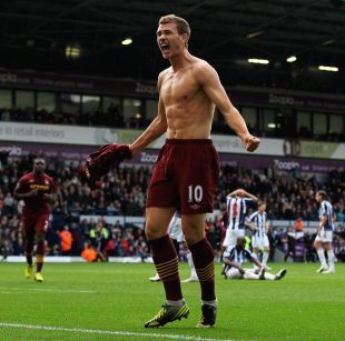 进球制胜！官方：南野拓实当选摩纳哥1-0巴黎最佳球员（南野拓实凭制胜球当选摩纳哥1-0巴黎全场最佳）