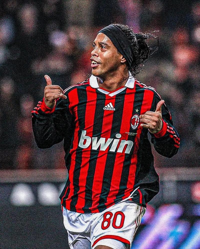 西帅的第一次主场执教，他感谢所有球迷的支持（西帅主场执教首秀，向全体球迷致谢）