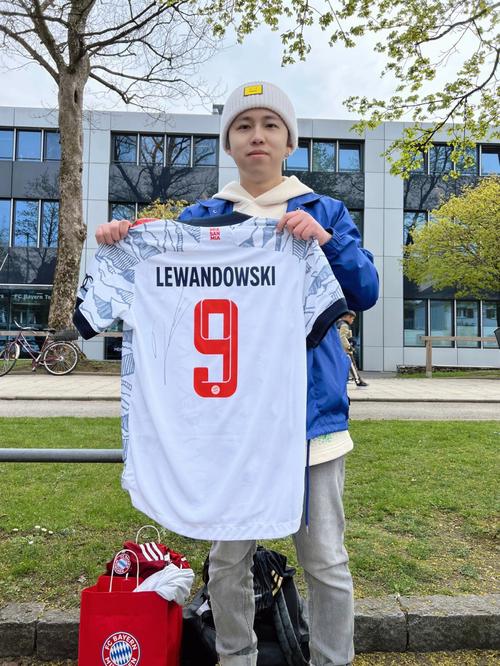 切尔西2-2卡拉巴赫，埃斯特旺、加纳乔破门，哈托失误送礼+送点（切尔西2-2战平卡拉巴赫：埃斯特旺、加纳乔破门，哈托失误送礼并送点）