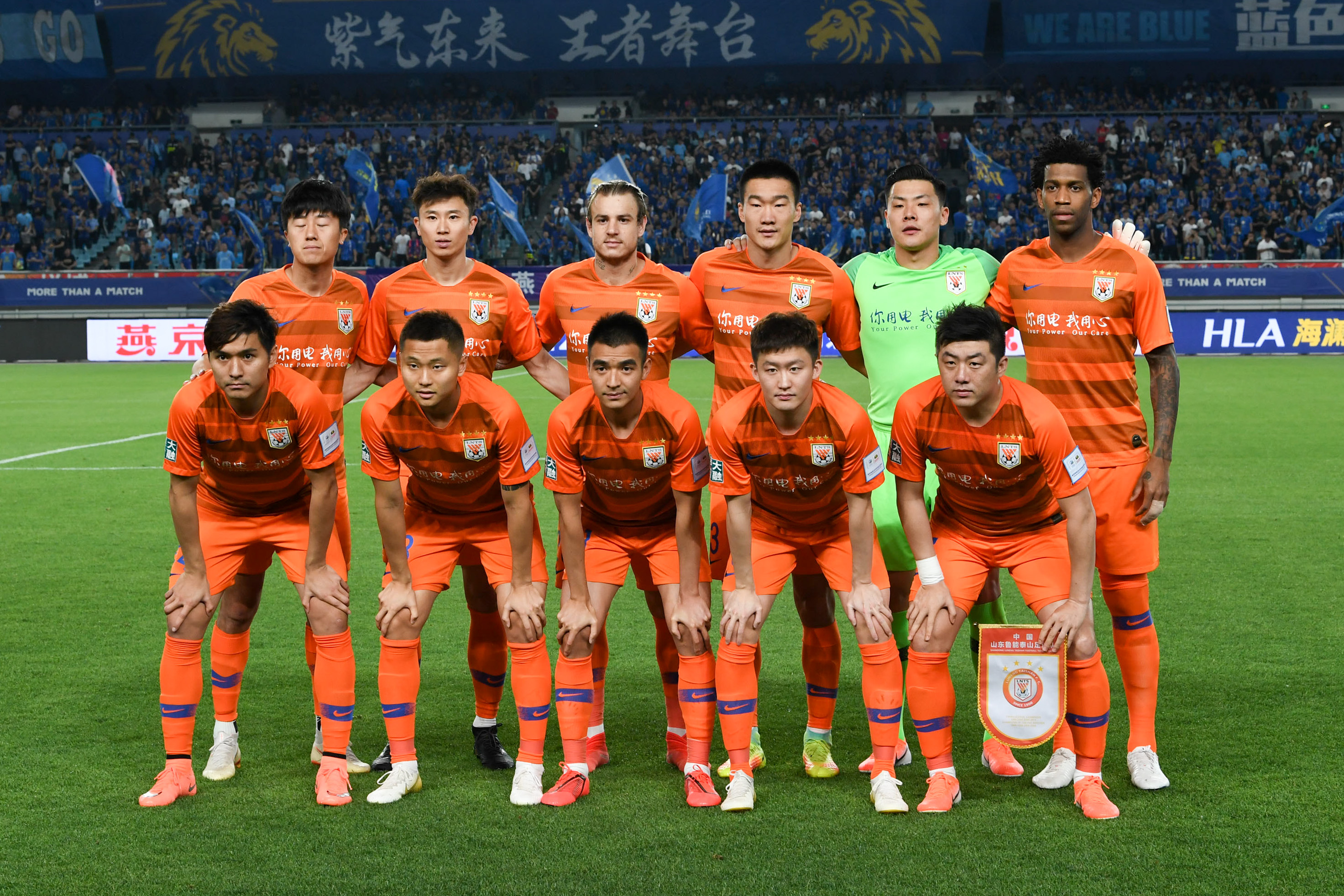 很明显，哈维＞哈维阿隆索[祈祷][good] 拉...（显而易见：哈维比哈维阿隆索更强[祈祷][good]...）