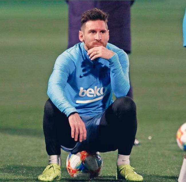 意媒：小法以后留在意甲可能性不大，大概率会前往巴萨或曼城（意媒：小法意甲前景不乐观，或转投巴萨或曼城）