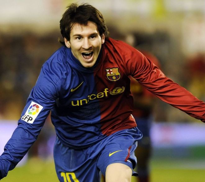 法尔克：可以确认拜仁1月不会签下任何球员，在考虑出售博埃（法尔克：确认拜仁一月零引援，正考虑出售博埃）