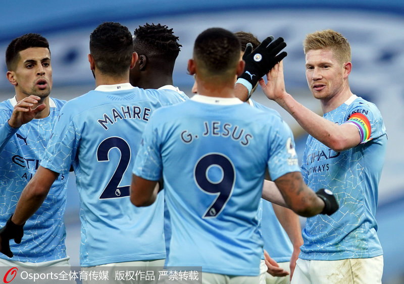 热议海港输球：古斯塔沃停赛影响大；亚冠已是舆论负担（海港告负引热议：古斯塔沃停赛影响显著，亚冠成舆论包袱）