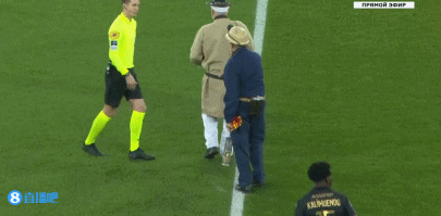 天空体育：伊萨克抵达纽卡训练基地，纽卡其他球员今日放假