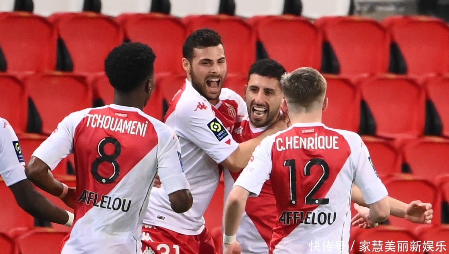 意乙巴里队客场0-5惨败，在返程航班上球迷与球员发生冲突（意乙巴里客场0比5大败，返程航班上球迷与球员爆发冲突）